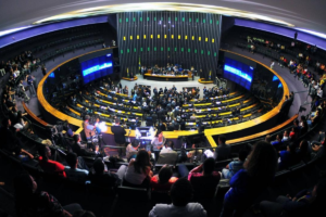 Parcela das dívidas dos partidos é 40% menor que a paga pela população
